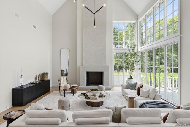 120 Halsey Lane, Bridgehampton, NY 11932