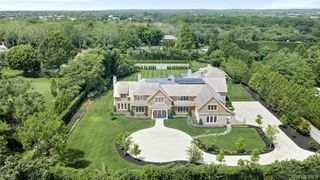 120 Halsey Lane, Bridgehampton, NY 11932