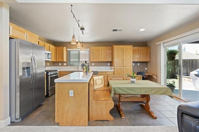 2421 Valley View Road, Hollister, CA 95023