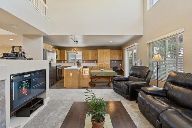 2421 Valley View Road, Hollister, CA 95023