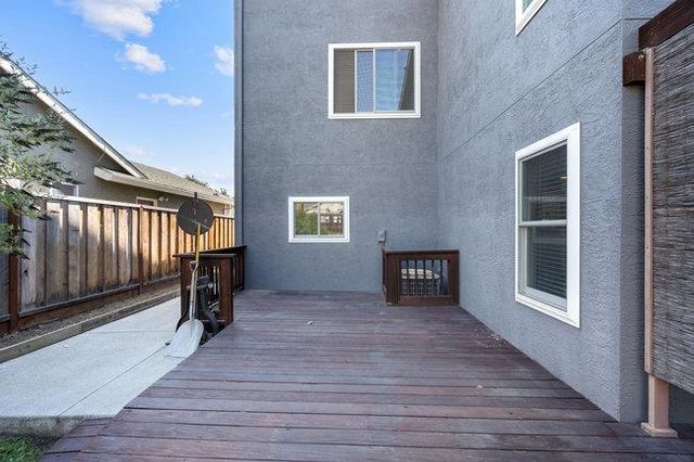 2421 Valley View Road, Hollister, CA 95023