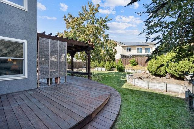 2421 Valley View Road, Hollister, CA 95023