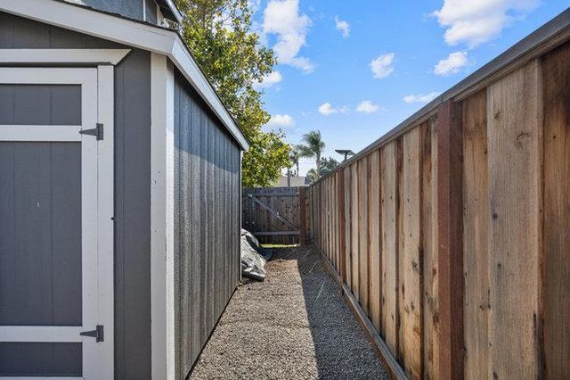 2421 Valley View Road, Hollister, CA 95023