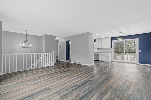 14320 13th Avenue N, Plymouth, MN 55447