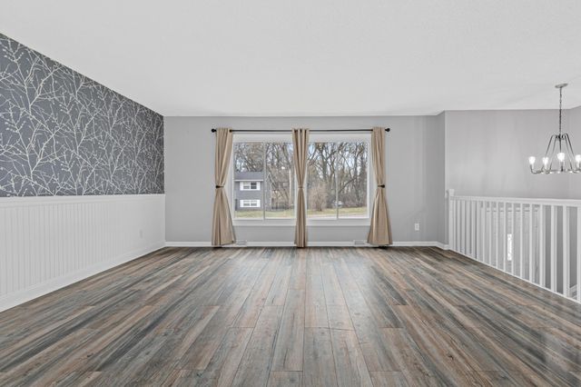 14320 13th Avenue N, Plymouth, MN 55447