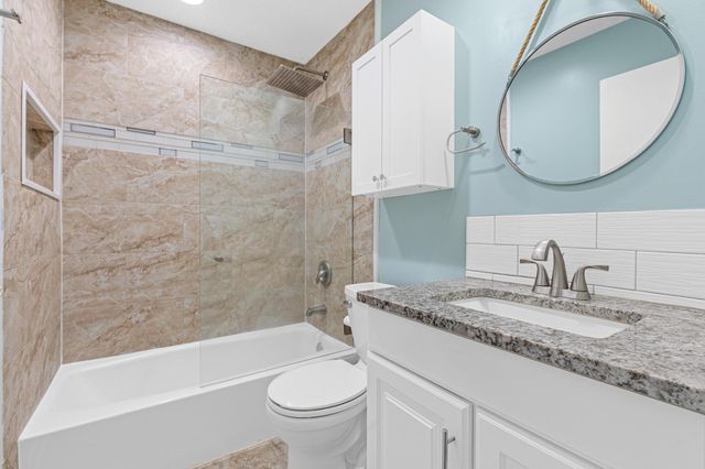 14320 13th Avenue N, Plymouth, MN 55447