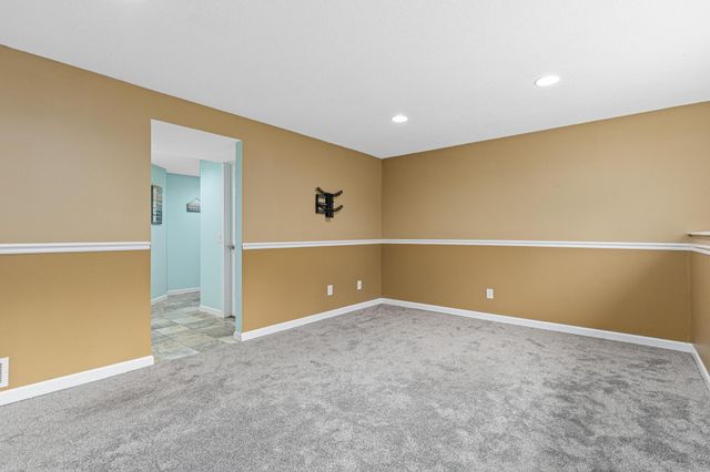 14320 13th Avenue N, Plymouth, MN 55447