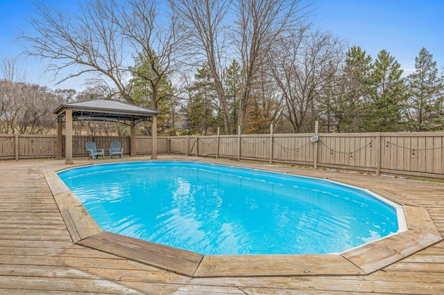 14320 13th Avenue N, Plymouth, MN 55447