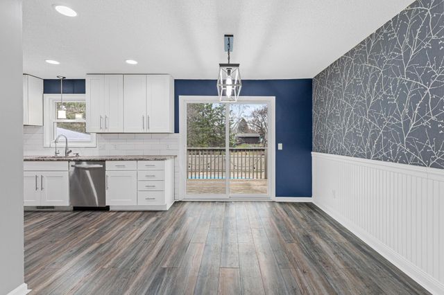 14320 13th Avenue N, Plymouth, MN 55447