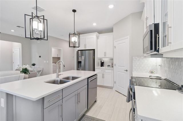 412 DAYLILY BOULEVARD, Nokomis, FL 34275