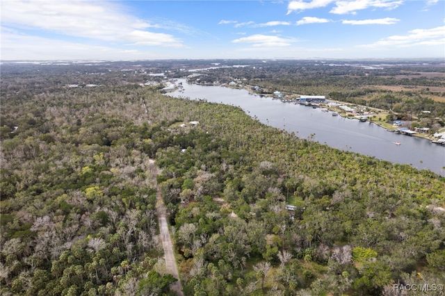 4974 S Chauncey Point, Homosassa, FL 34448