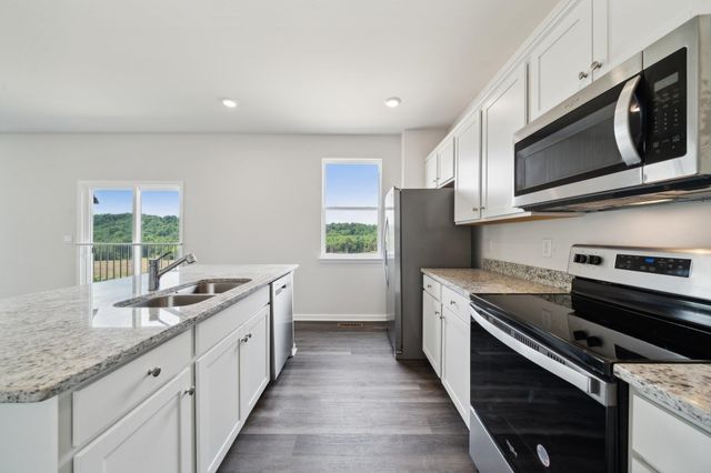 104 MEADOW RIDGE WAY, Staunton, VA 24401