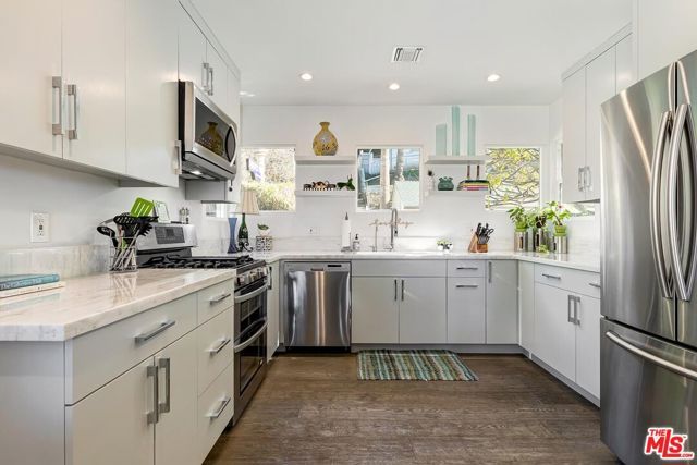 1757 Hollyvista Avenue, Los Angeles, CA 90027