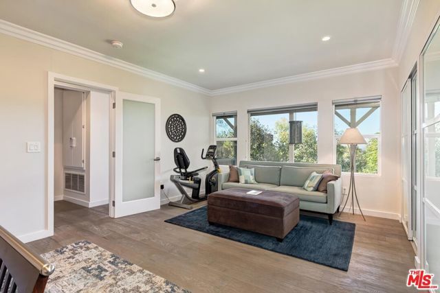 1757 Hollyvista Avenue, Los Angeles, CA 90027