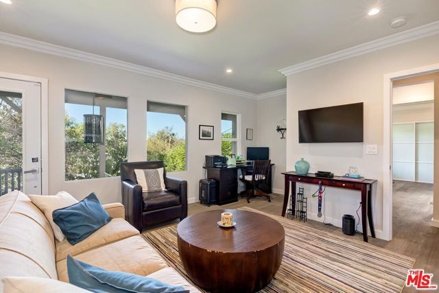 1757 Hollyvista Avenue, Los Angeles, CA 90027