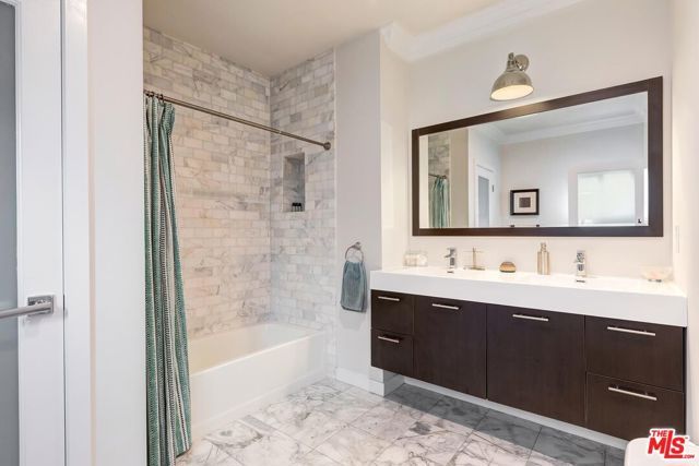 1757 Hollyvista Avenue, Los Angeles, CA 90027