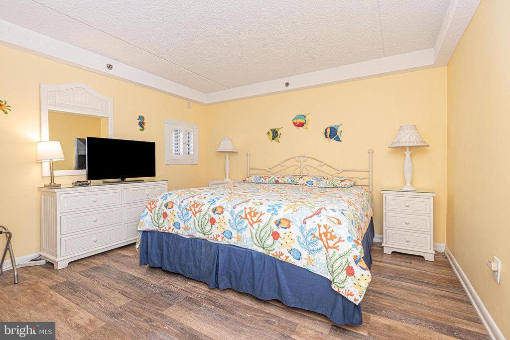 Image 13 of property listing at 11700 COASTAL HWY #1109, Ocean City, MD 21842