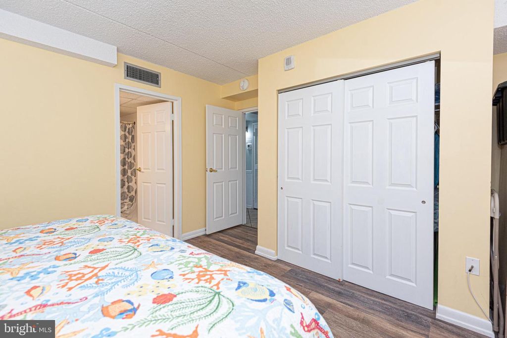 Image 15 of property listing at 11700 COASTAL HWY #1109, Ocean City, MD 21842