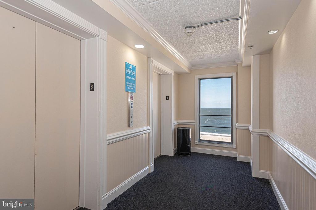 Image 4 of property listing at 11700 COASTAL HWY #1109, Ocean City, MD 21842