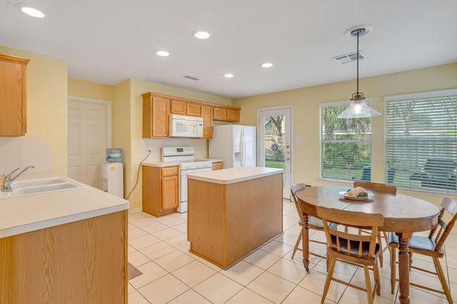 4614 Neches Trail Lane, Spring, TX 77388