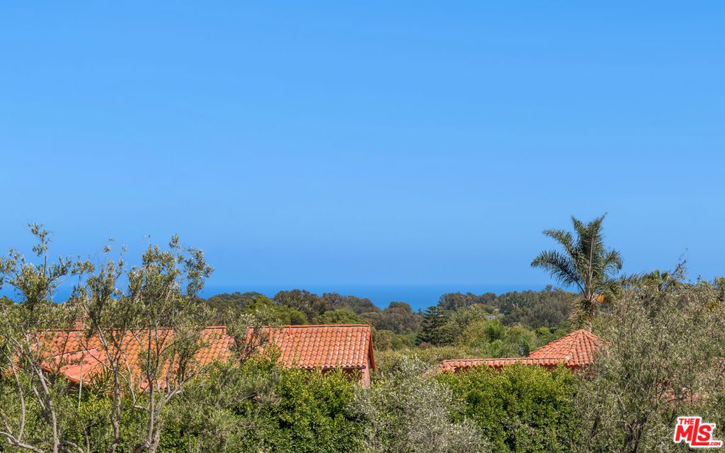 Image 26 of property listing at 28953 Boniface Drive, Malibu, CA 90265