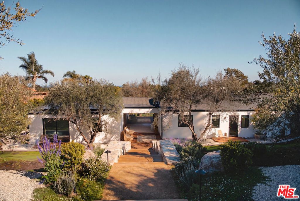 Image 38 of property listing at 28953 Boniface Drive, Malibu, CA 90265