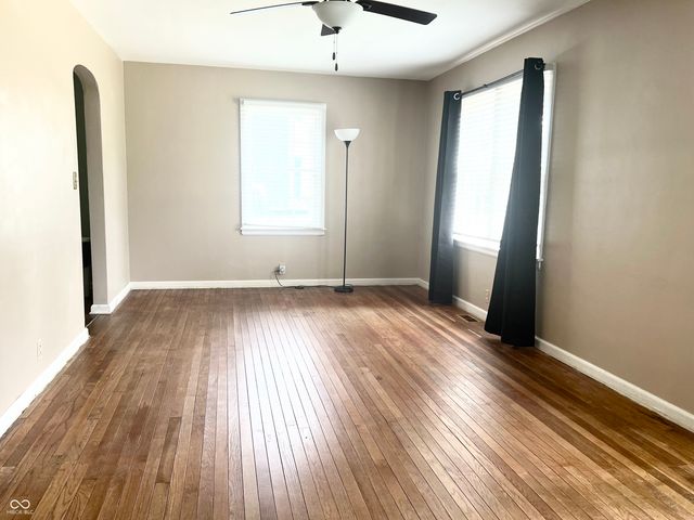 150 W Main Street, Mooresville, IN 46158