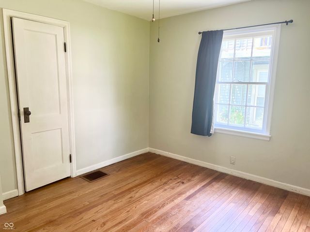 150 W Main Street, Mooresville, IN 46158