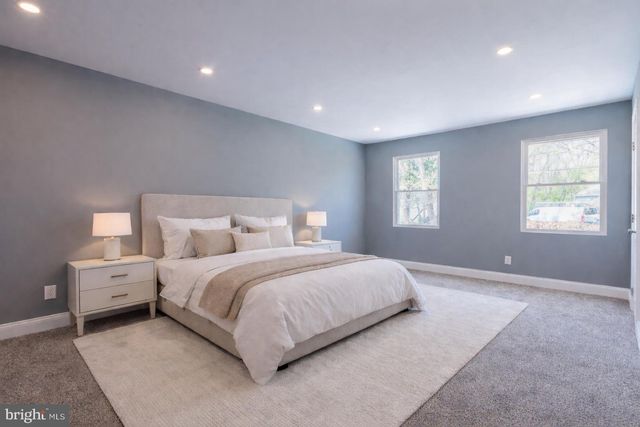 3 SLALOM CT, Pine Hill, NJ 08021