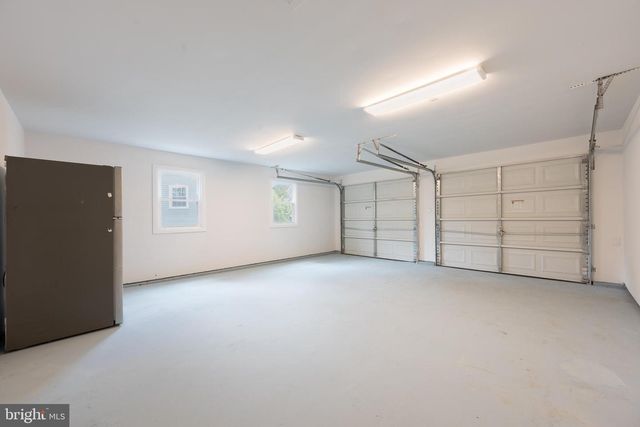 3 SLALOM CT, Pine Hill, NJ 08021