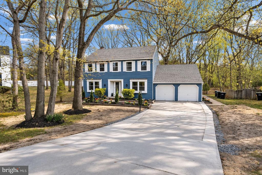3 SLALOM CT, Pine Hill, NJ 08021