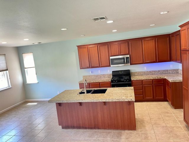 4350 Panorama Ave, Turlock, CA 95382