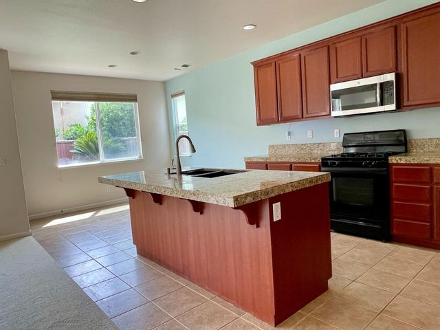 4350 Panorama Ave, Turlock, CA 95382