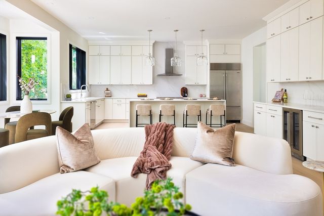 1230 Commonwealth Ave, Newton, MA 02465