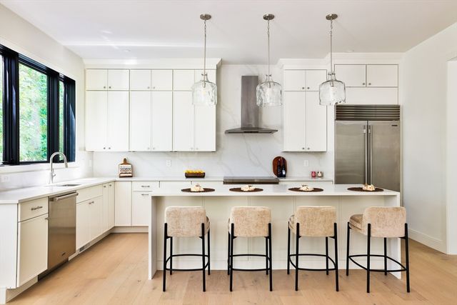 1230 Commonwealth Ave, Newton, MA 02465