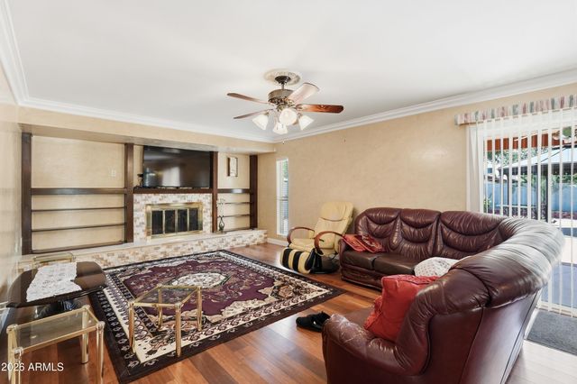 4901 W SELDON Lane, Glendale, AZ 85302