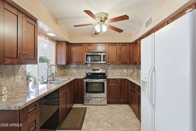 4901 W SELDON Lane, Glendale, AZ 85302