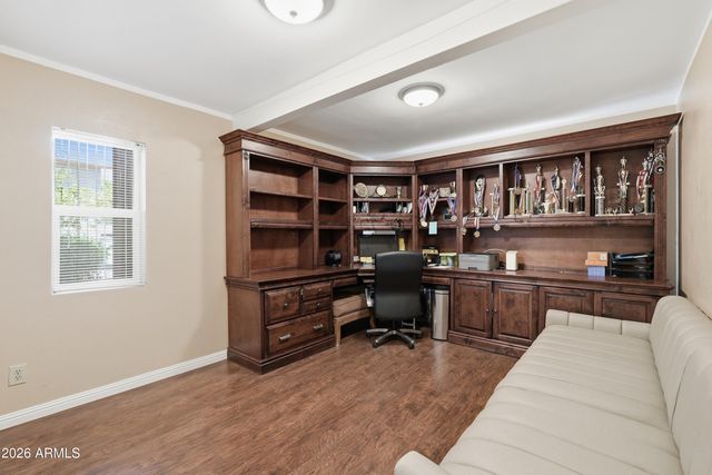 4901 W SELDON Lane, Glendale, AZ 85302