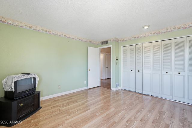 4901 W SELDON Lane, Glendale, AZ 85302