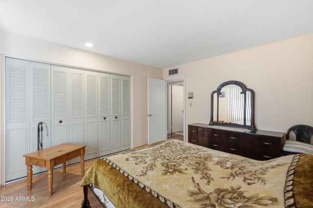 4901 W SELDON Lane, Glendale, AZ 85302