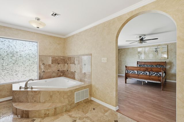 4901 W SELDON Lane, Glendale, AZ 85302