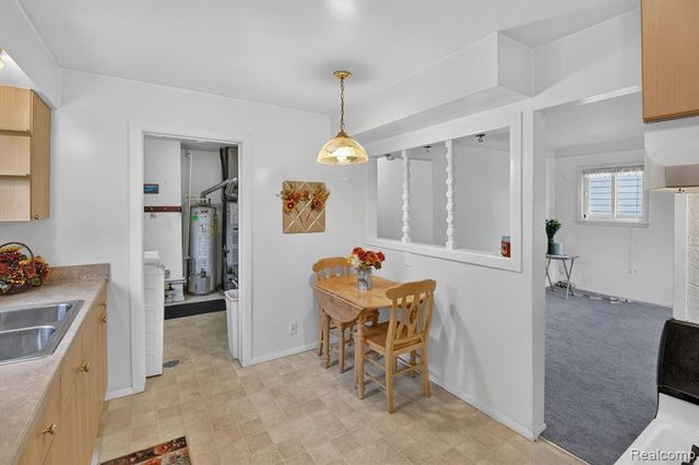 2199 Pearl Avenue, Warren, MI 48091