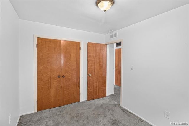 2199 Pearl Avenue, Warren, MI 48091