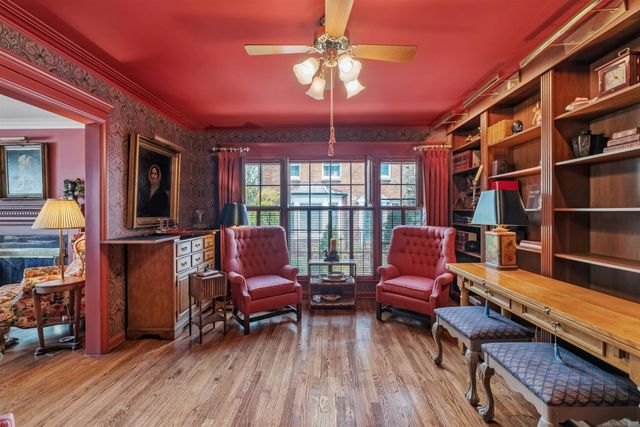 50 Cranford Lane, Grosse Pointe, MI 48230