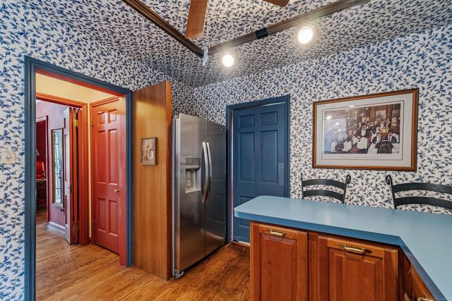 50 Cranford Lane, Grosse Pointe, MI 48230