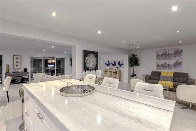 1800 SE Admirals Way, Fort Lauderdale, FL 33316