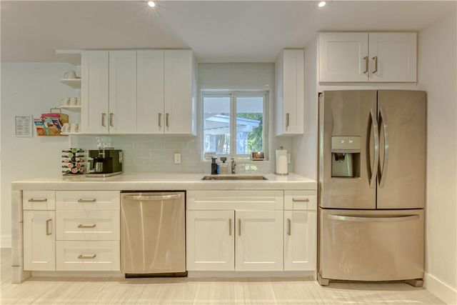 1800 SE Admirals Way, Fort Lauderdale, FL 33316