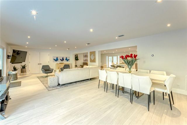 1800 SE Admirals Way, Fort Lauderdale, FL 33316