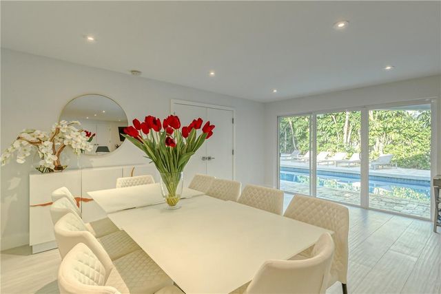 1800 SE Admirals Way, Fort Lauderdale, FL 33316