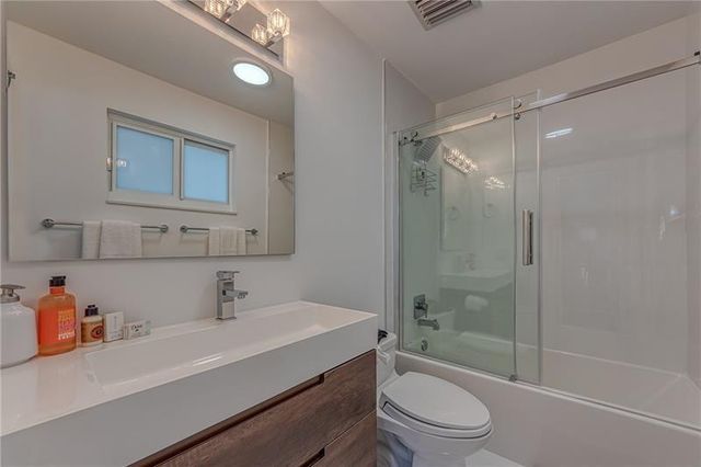 1800 SE Admirals Way, Fort Lauderdale, FL 33316